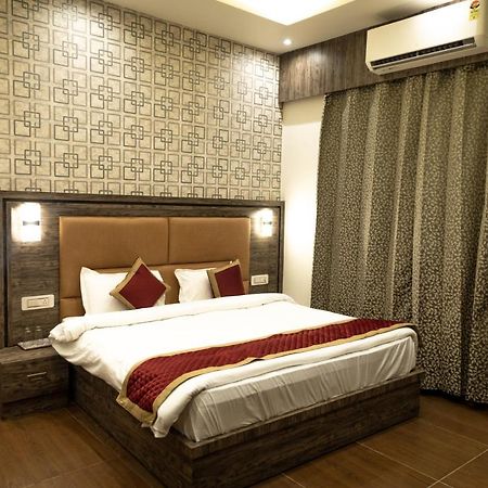 Hotel The Florence ชามบา ภายนอก รูปภาพ