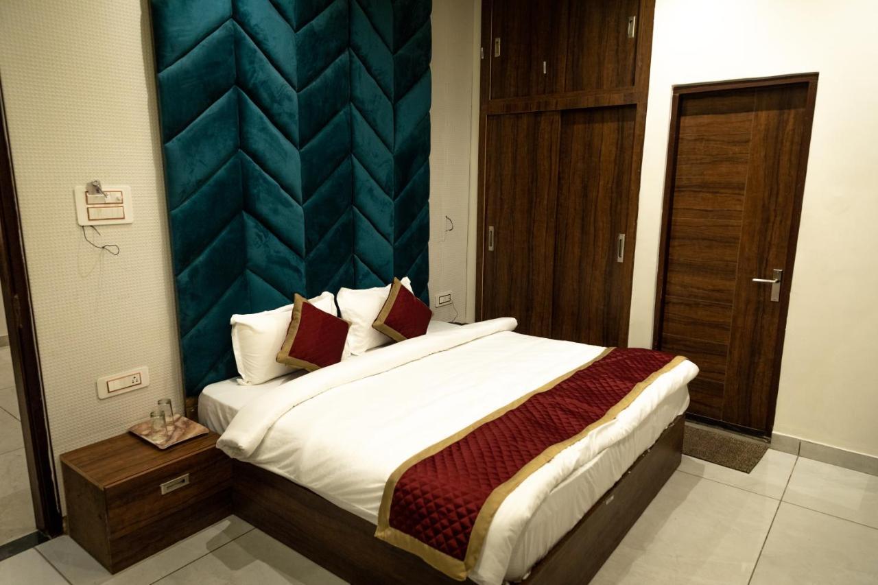 Hotel The Florence ชามบา ภายนอก รูปภาพ