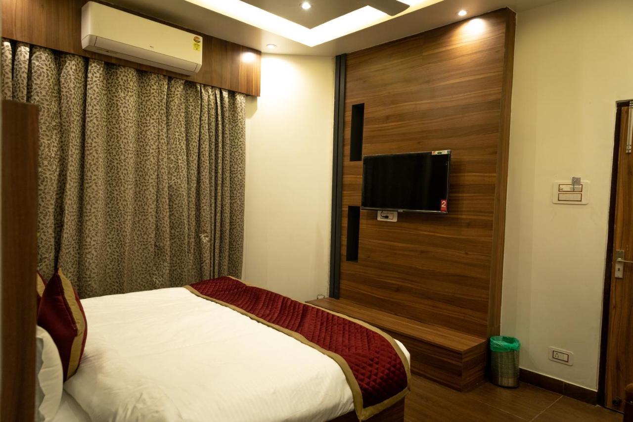 Hotel The Florence ชามบา ภายนอก รูปภาพ